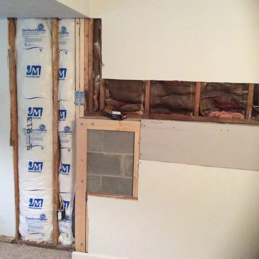 Wall insulation replacement during Structural Drying in Timberlake